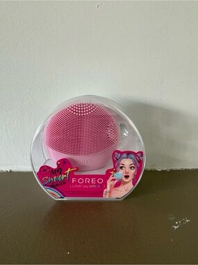 FOREO Luna 2 Facial Cleansing Device - Pink